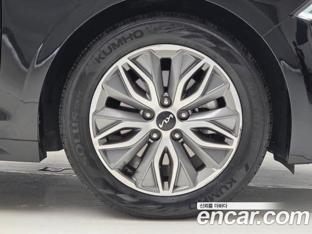 Kia K5 2023 — Şəkil 15/20