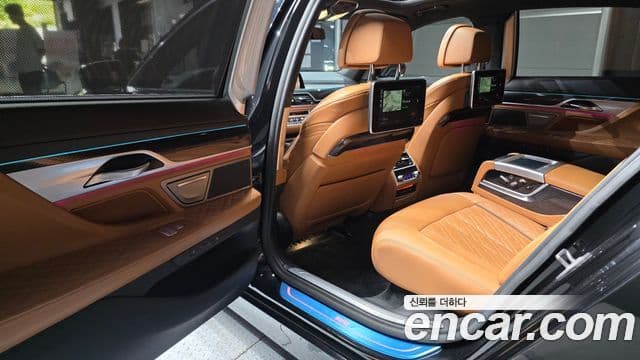 BMW 7 Series 2019 — Şəkil 12/20