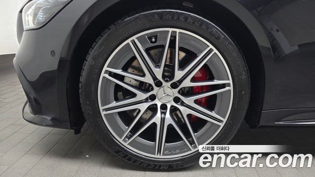Mercedes-Benz AMG GT 2023 — Фото 5/20