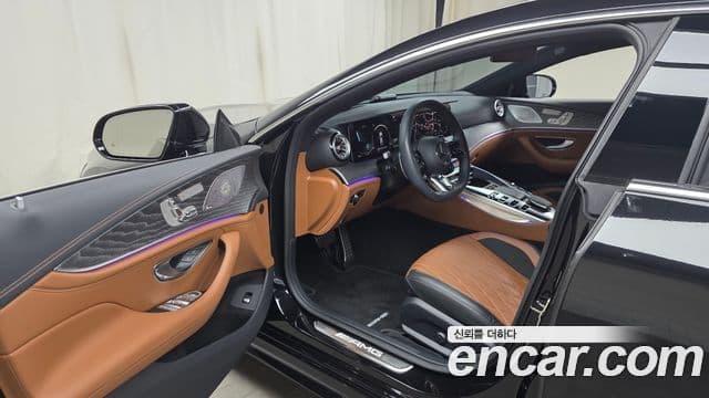 Mercedes-Benz AMG GT 2023 — Фото 10/20