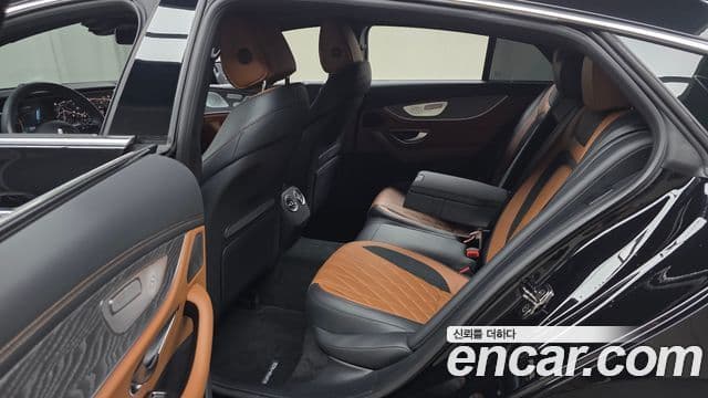 Mercedes-Benz AMG GT 2023 — Фото 12/20