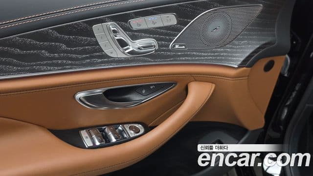 Mercedes-Benz AMG GT 2023 — Фото 19/20