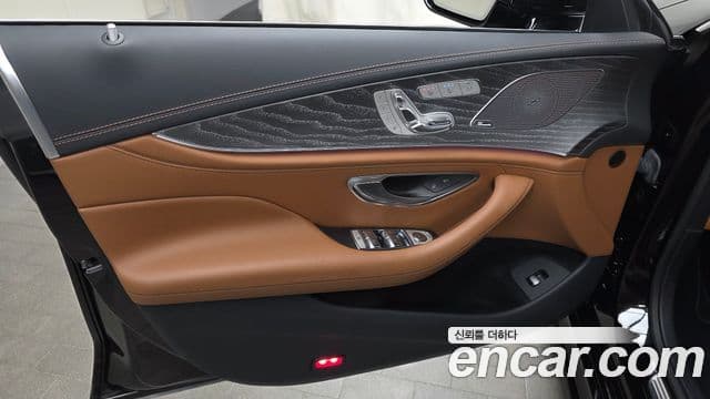 Mercedes-Benz AMG GT 2023 — Photo 24/30