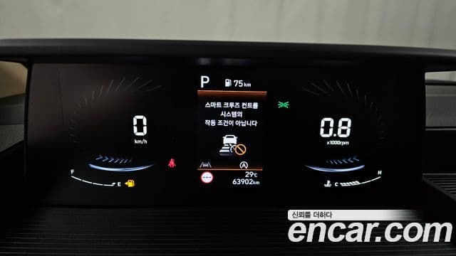 Hyundai Staria 2024 — Фото 8/20