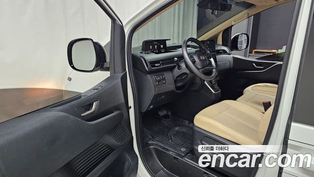 Hyundai Staria 2024 — Фото 10/20