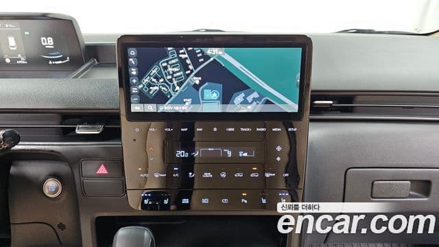 Hyundai Staria 2024 — Фото 12/20