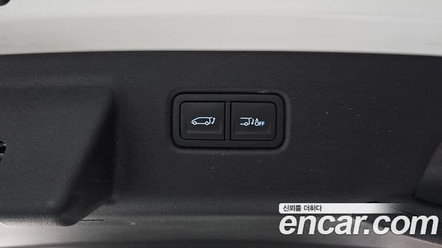 Hyundai Staria 2024 — Фото 17/20