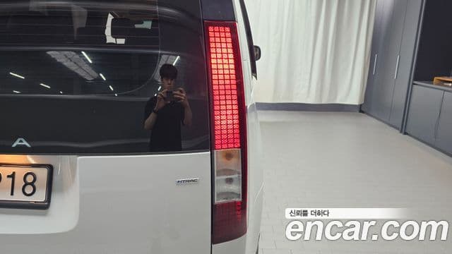 Hyundai Staria 2024 — Şəkil 2/31