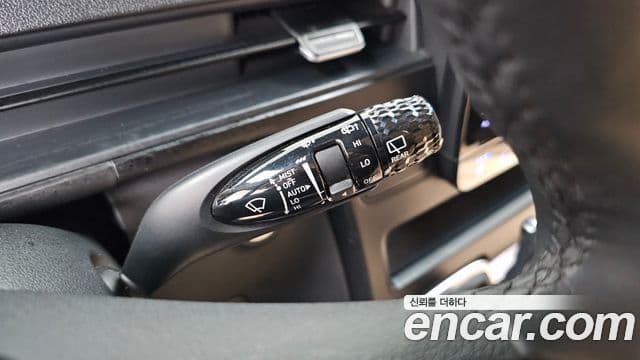 Hyundai Staria 2024 — Şəkil 8/31
