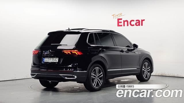Volkswagen Tiguan 2024 — Şəkil 26/35