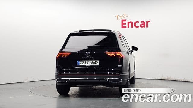 Volkswagen Tiguan 2024 — Şəkil 24/35