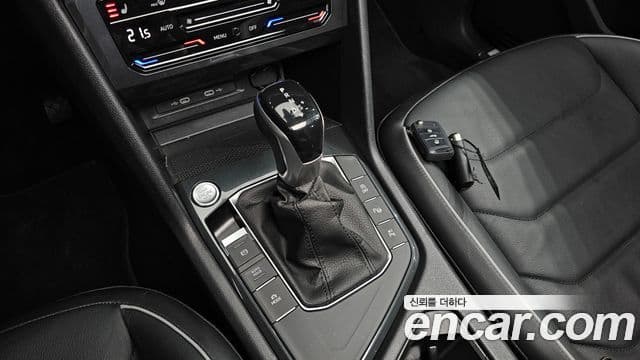 Volkswagen Tiguan 2024 — Şəkil 23/35