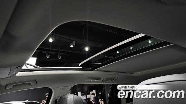 Volkswagen Tiguan 2024 — Şəkil 12/35