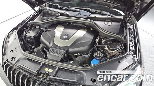 Mercedes-Benz GLE-Class 2018 — Фото 6/20