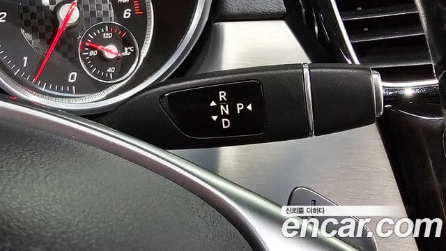 Mercedes-Benz GLE-Class 2018 — Фото 9/20