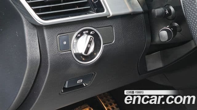 Mercedes-Benz GLE-Class 2018 — Фото 14/20