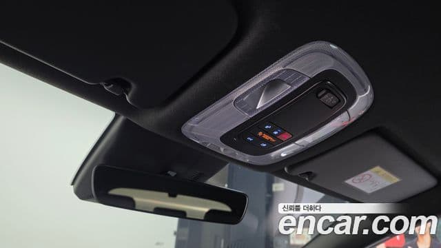 Hyundai Kona 2023 — Фото 18/20