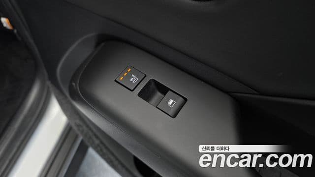 Hyundai Kona 2023 — Фото 19/20