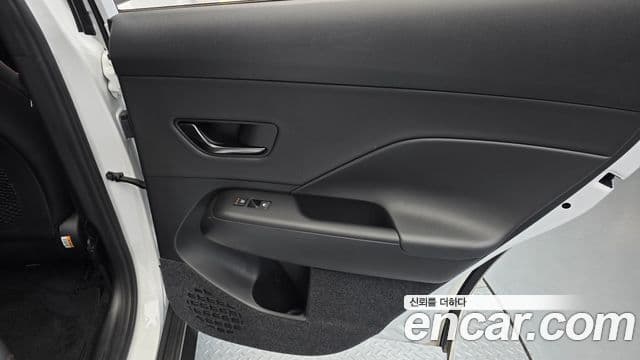 Hyundai Kona Hybrid 2023 — Şəkil 11/33
