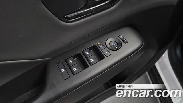 Hyundai Kona Hybrid 2023 — Şəkil 10/33