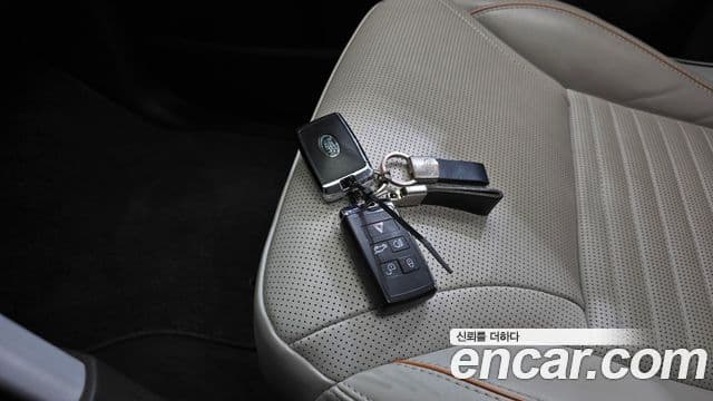 Land Rover Discovery 5 2020 — Şəkil 5/36