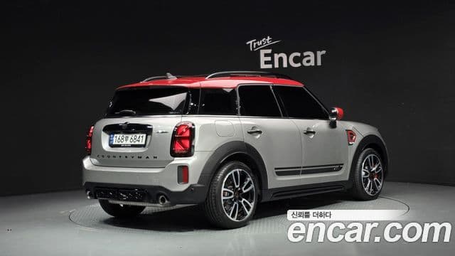Mini Cooper S Countryman 2023 — Фото 1/20