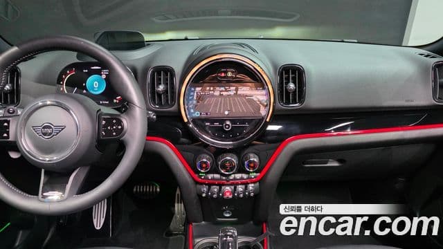 Mini Cooper S Countryman 2023 — Фото 17/20