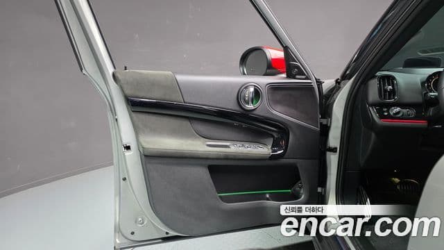 Mini Cooper S Countryman 2023 — Şəkil 11/30