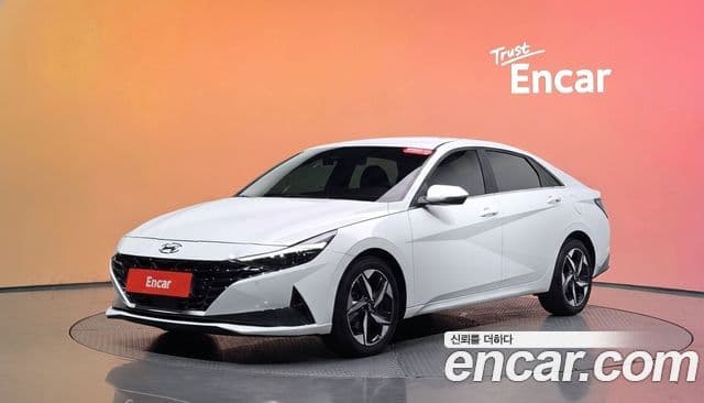 Hyundai Avante 2022 — Фото 1/20