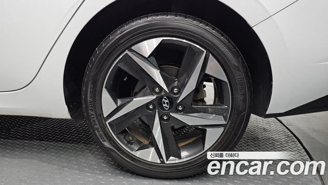 Hyundai The New Avante Hybrid 2022 — Şəkil 25/39