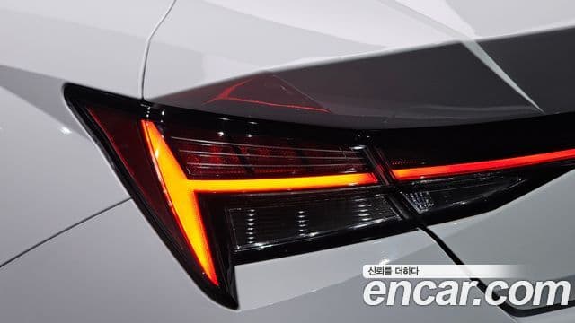 Hyundai The New Avante Hybrid 2022 — Şəkil 26/39