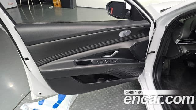 Hyundai The New Avante Hybrid 2022 — Şəkil 6/39