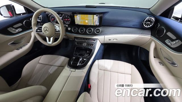 Mercedes-Benz E-Class 2019 — Фото 7/20