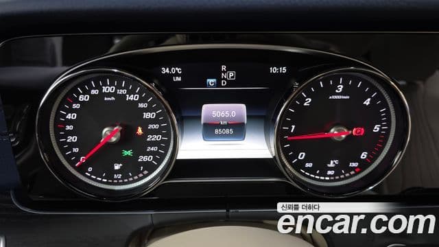 Mercedes-Benz E-Class 2019 — Фото 8/20