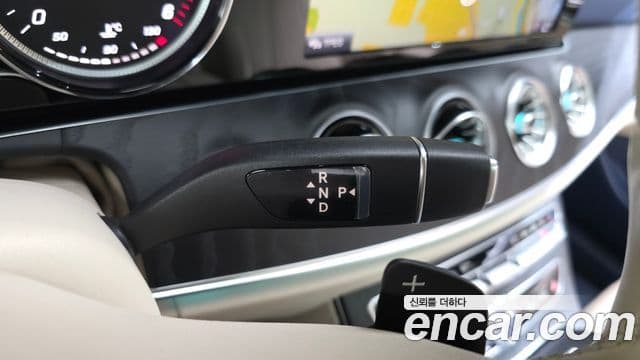 Mercedes-Benz E-Class 2019 — Фото 9/20