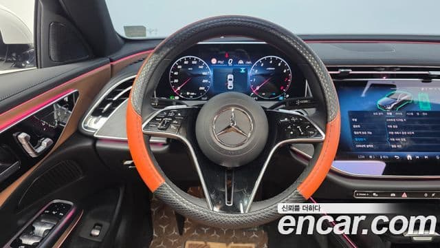 Mercedes-Benz E-Class 2025 — Фото 13/20