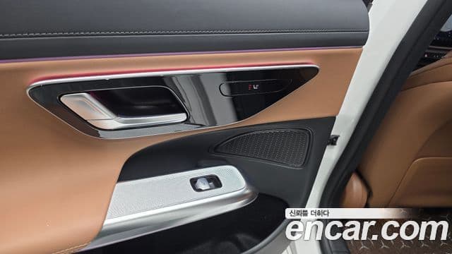 Mercedes-Benz E-Class 2025 — Фото 19/20