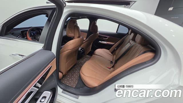 Mercedes-Benz E-Class 2025 — Şəkil 8/35