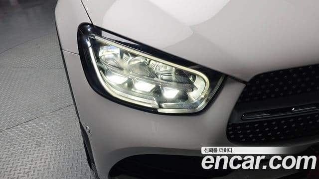 Mercedes-Benz GLC-Class 2021 — Şəkil 17/38