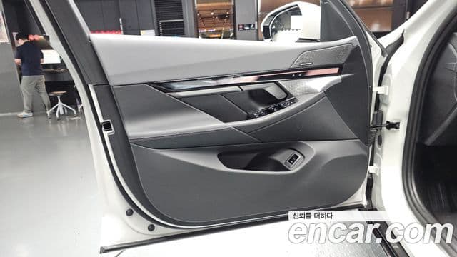 BMW 5 Series 2026 — Şəkil 14/35