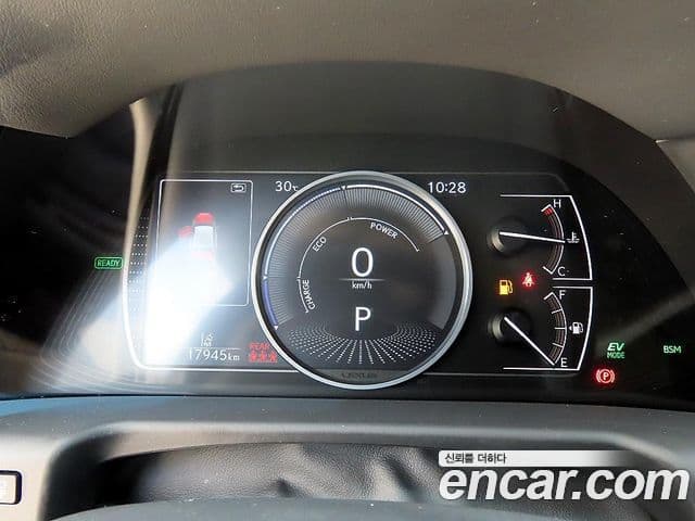 Lexus ES300h 2023 — Photo 10/20