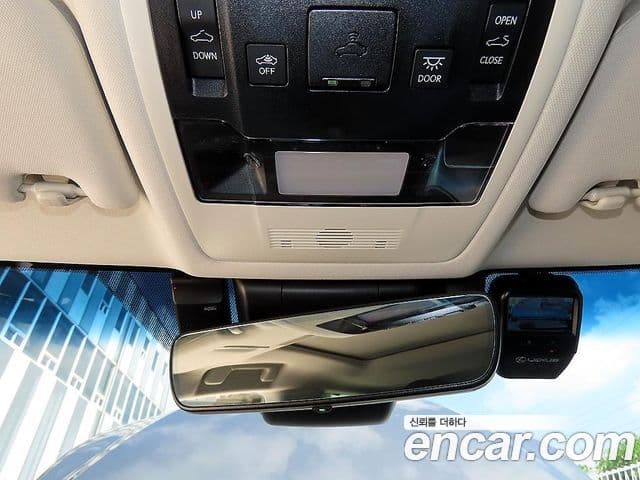 Lexus ES300h 2023 — Photo 6/20