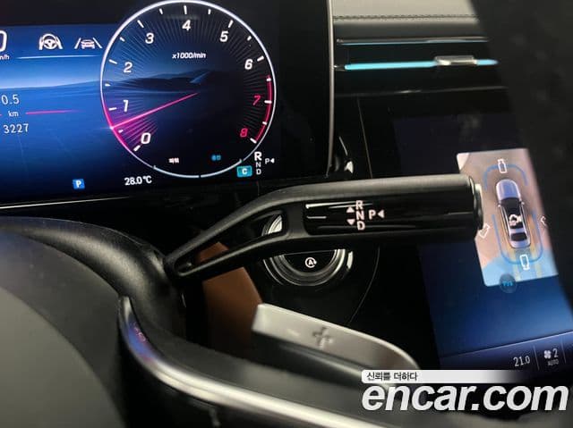 Mercedes-Benz E-Class 2026 — Фото 15/18
