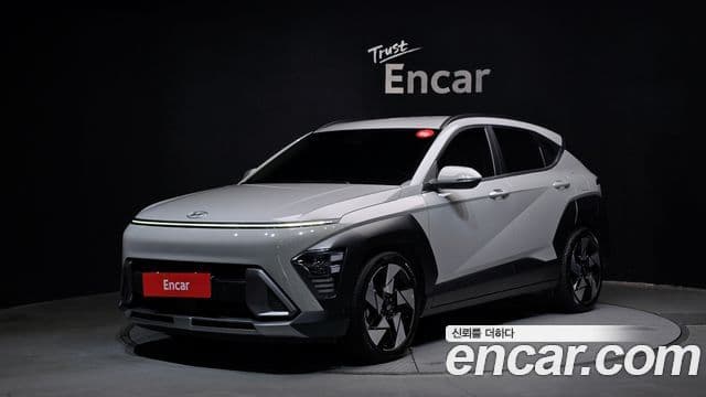 Hyundai Kona 2023 — Фото 1/20