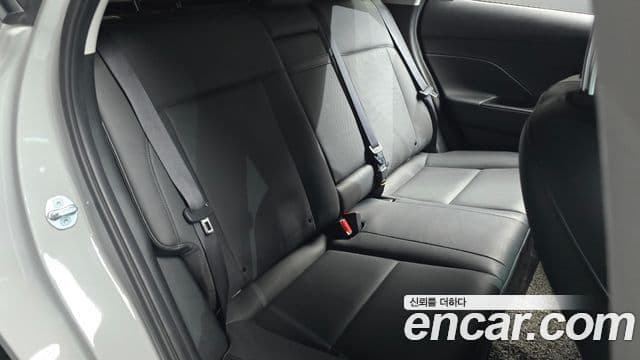Hyundai Kona 2023 — Фото 11/20