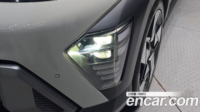 Hyundai Kona Hybrid 2023 — Photo 22/30