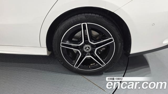 Mercedes-Benz CLA-Class 2020 — Şəkil 12/30