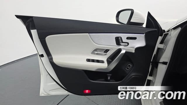 Mercedes-Benz CLA-Class 2020 — Şəkil 16/30