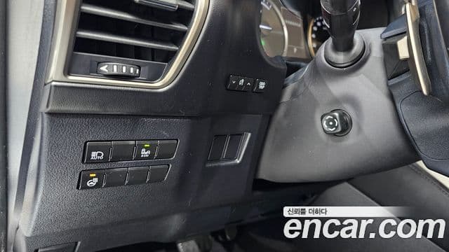 Lexus NX300h 2019 — Şəkil 11/20