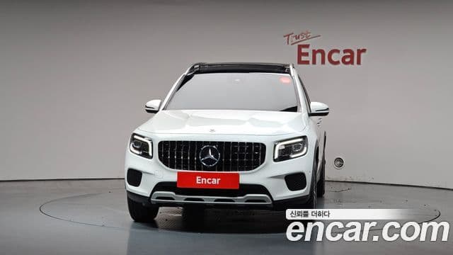 Mercedes-Benz GLB-Class 2021 — Şəkil 7/20